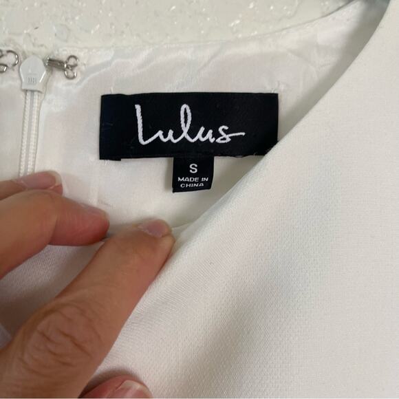 Lulus Dinah White One-Shoulder Ruffle Sleeve Dress Size Small EUC - Picture 9 of 12